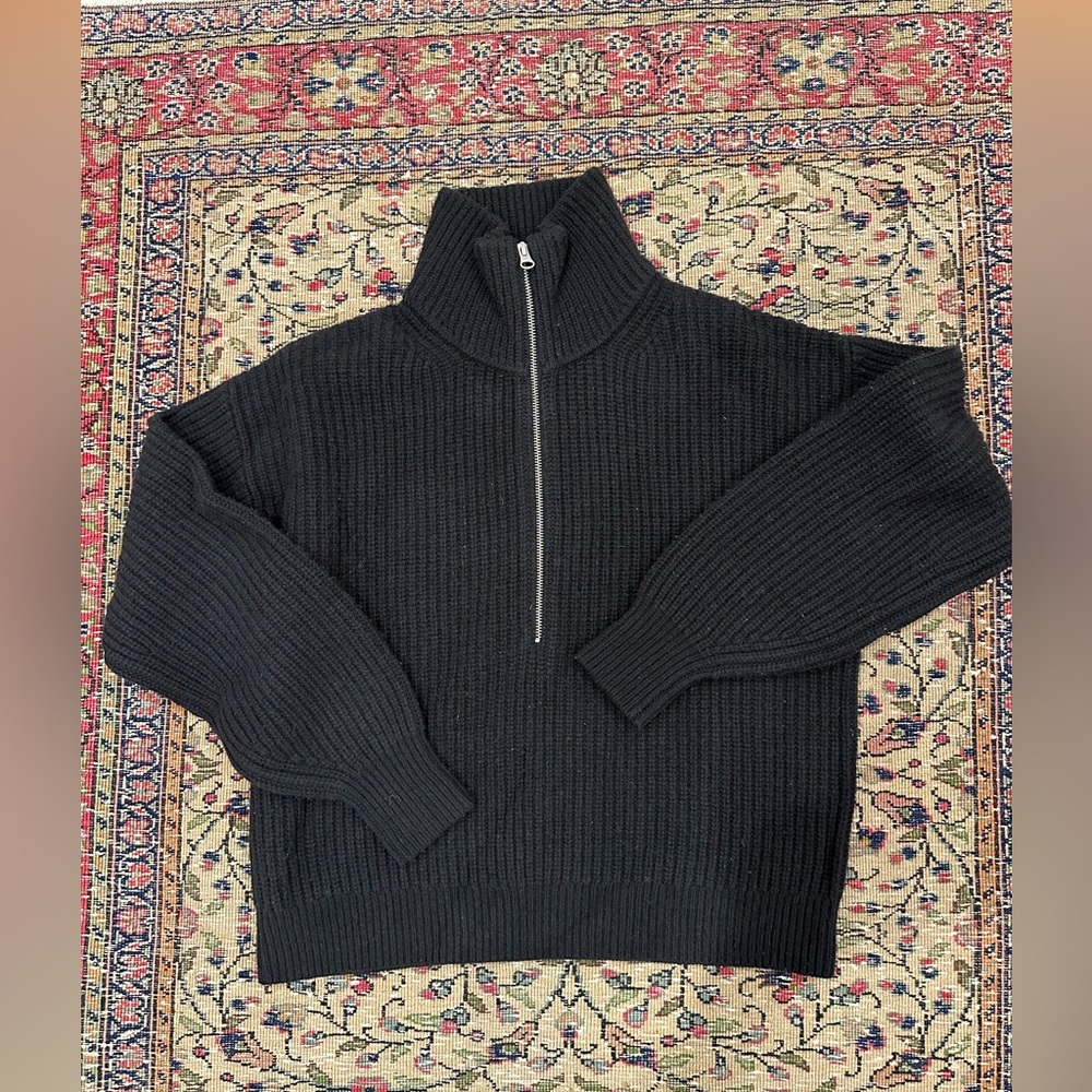 Everlane Quarter Zip Sweatee